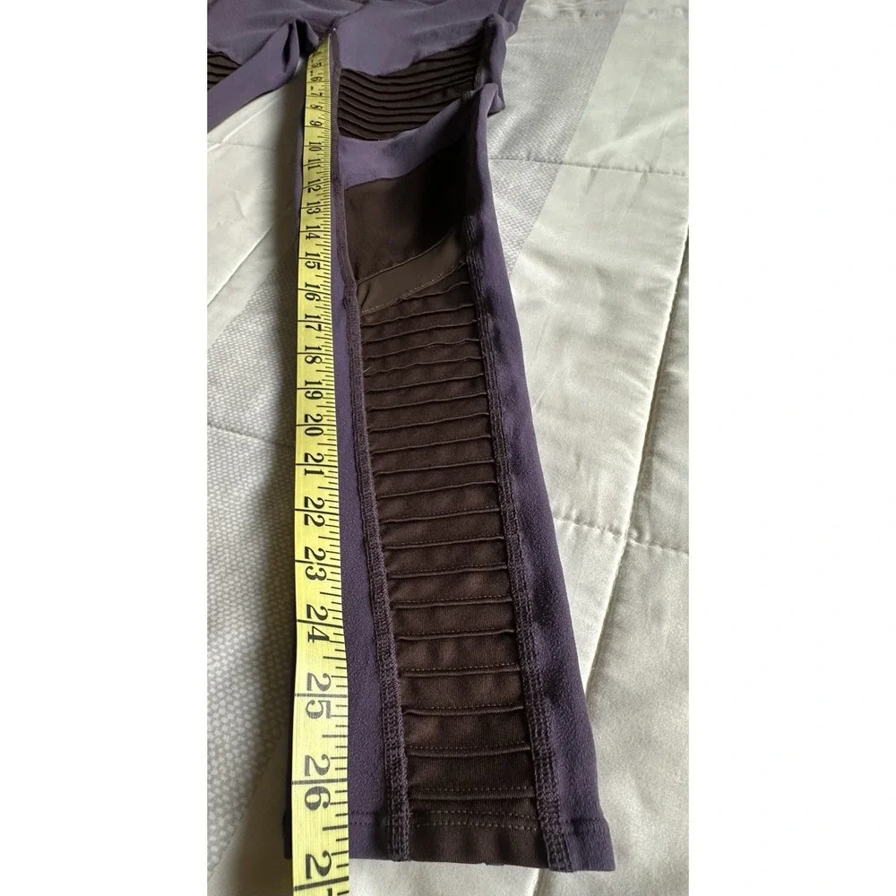 Alo‎ Yoga Moto Leggings Purple & Brown Mesh Ribbed Moto Detail Size Small